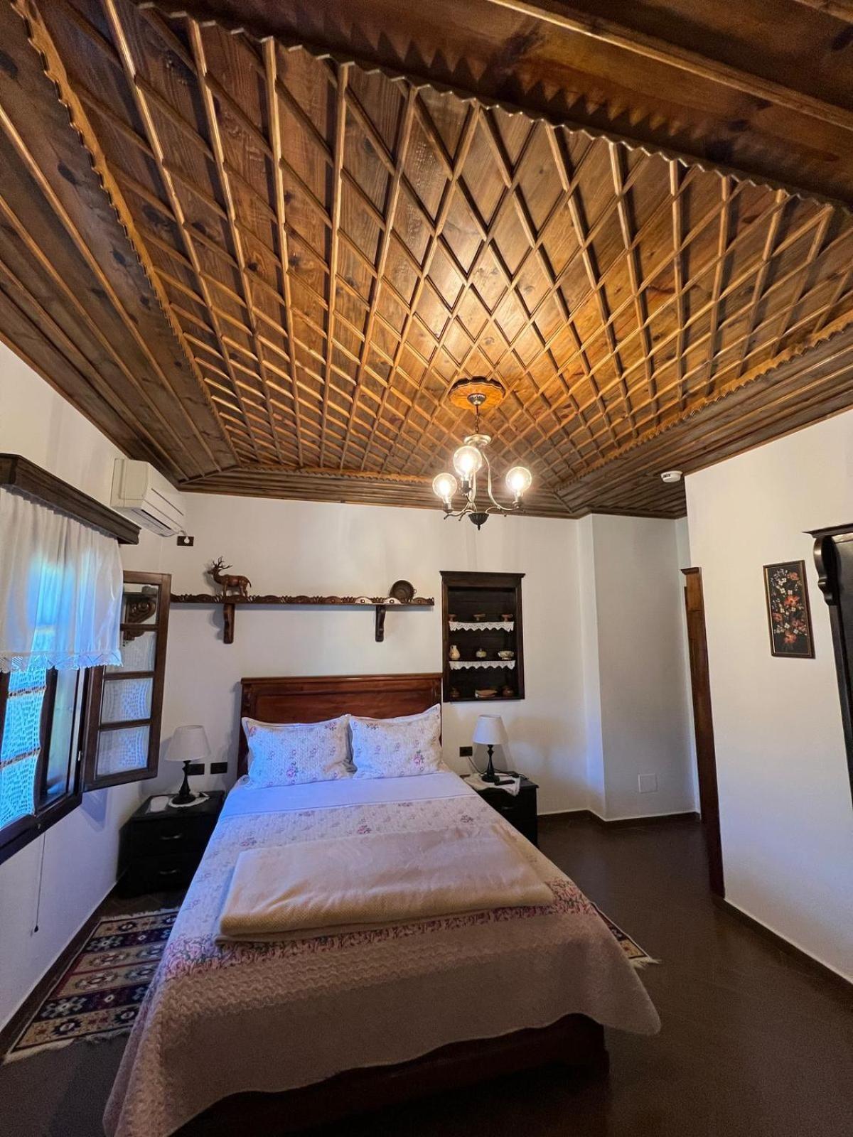 Hotel Kaceli Berat Bagian luar foto